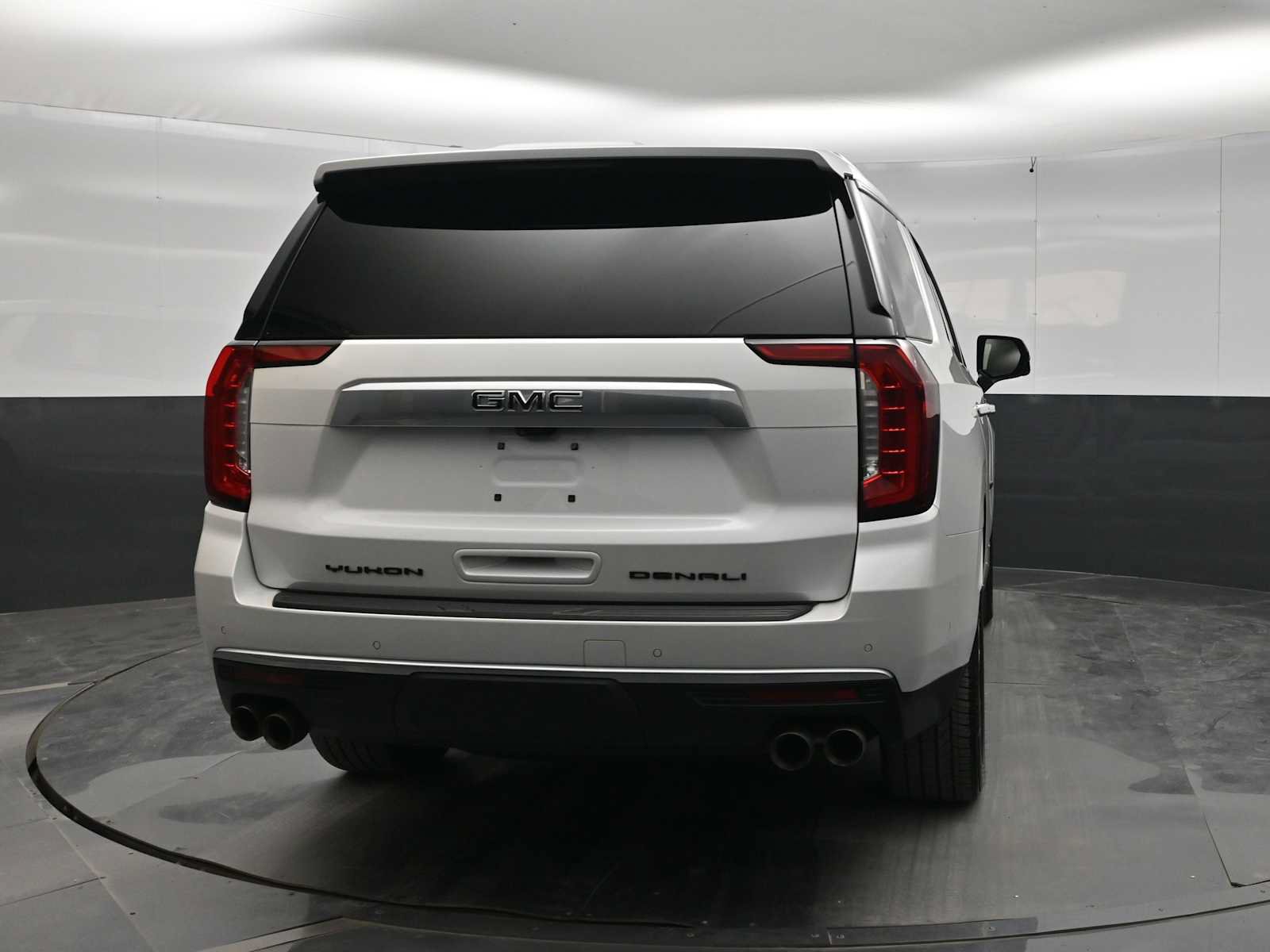 Used 2023 GMC Yukon Denali w/ Denali Reserve Package AWD/4WD image 6