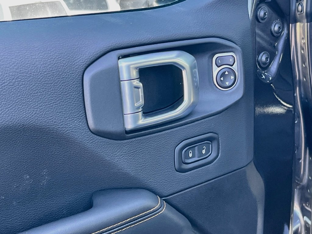 New 2027 Jeep Wrangler Unlimited Sahara AWD/4WD image 18