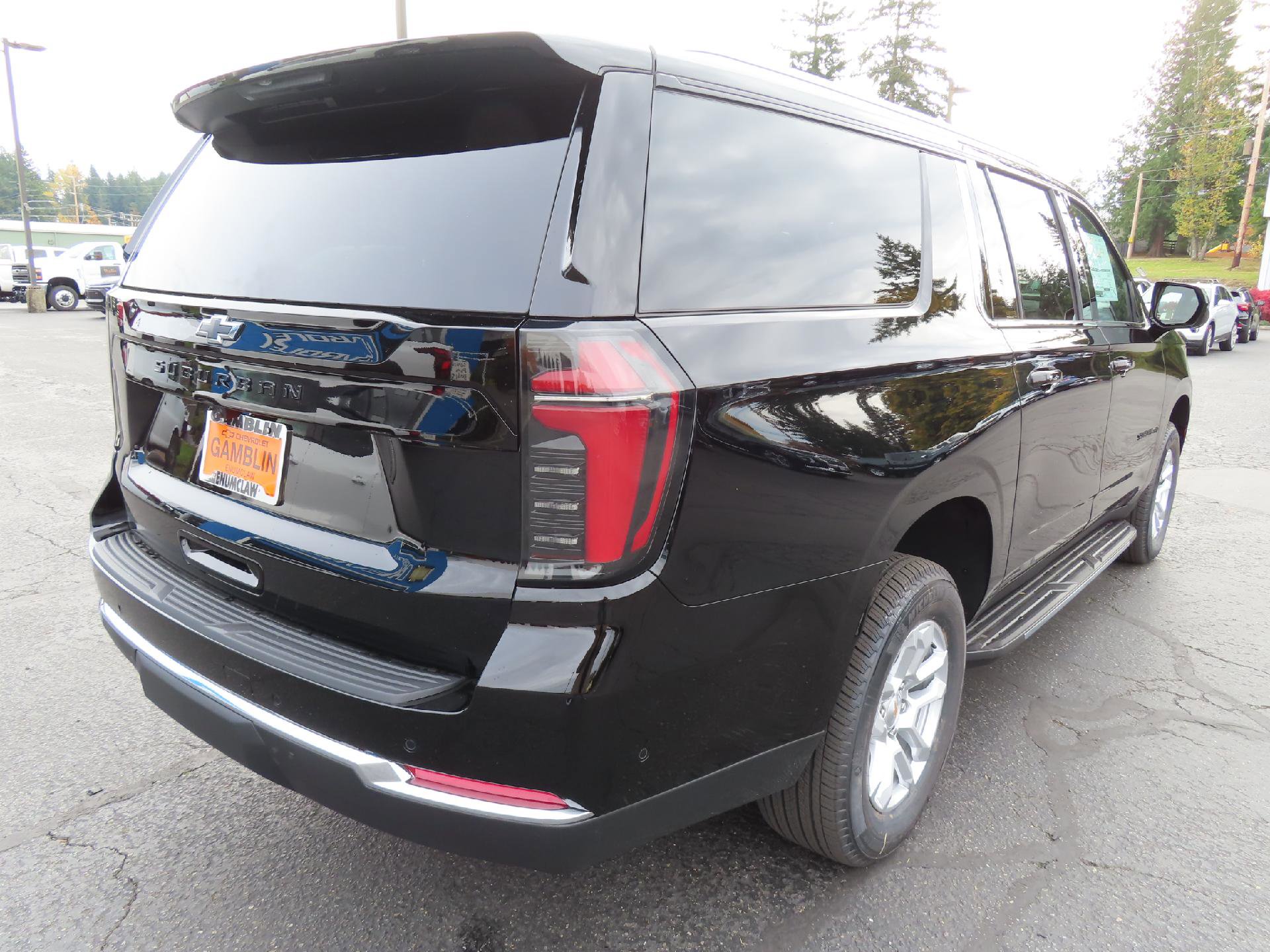 New 2026 Chevrolet Suburban LS w/ LPO, Dark Essentials Package image 7