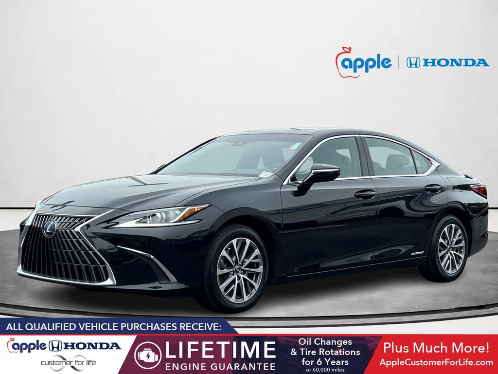 Used 2022 Lexus ES 300h w/ Premium Package FWD image 5