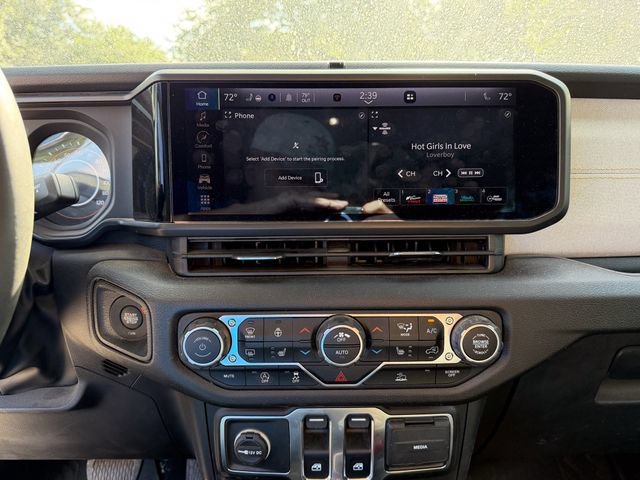 Used 2024 Jeep Wrangler Sport AWD/4WD image 14