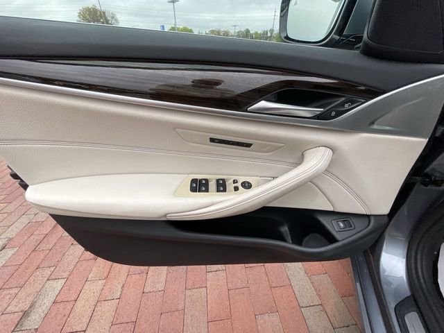 Used 2019 BMW 530i w/ Convenience Package RWD image 10