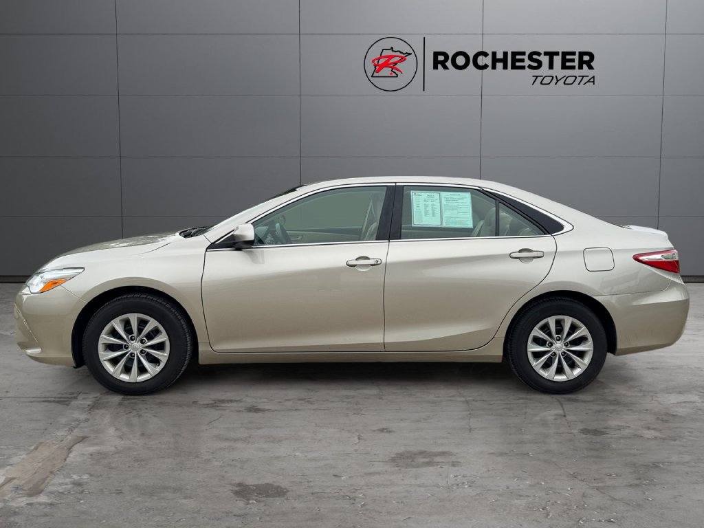 Certified 2017 Toyota Camry LE FWD image 2
