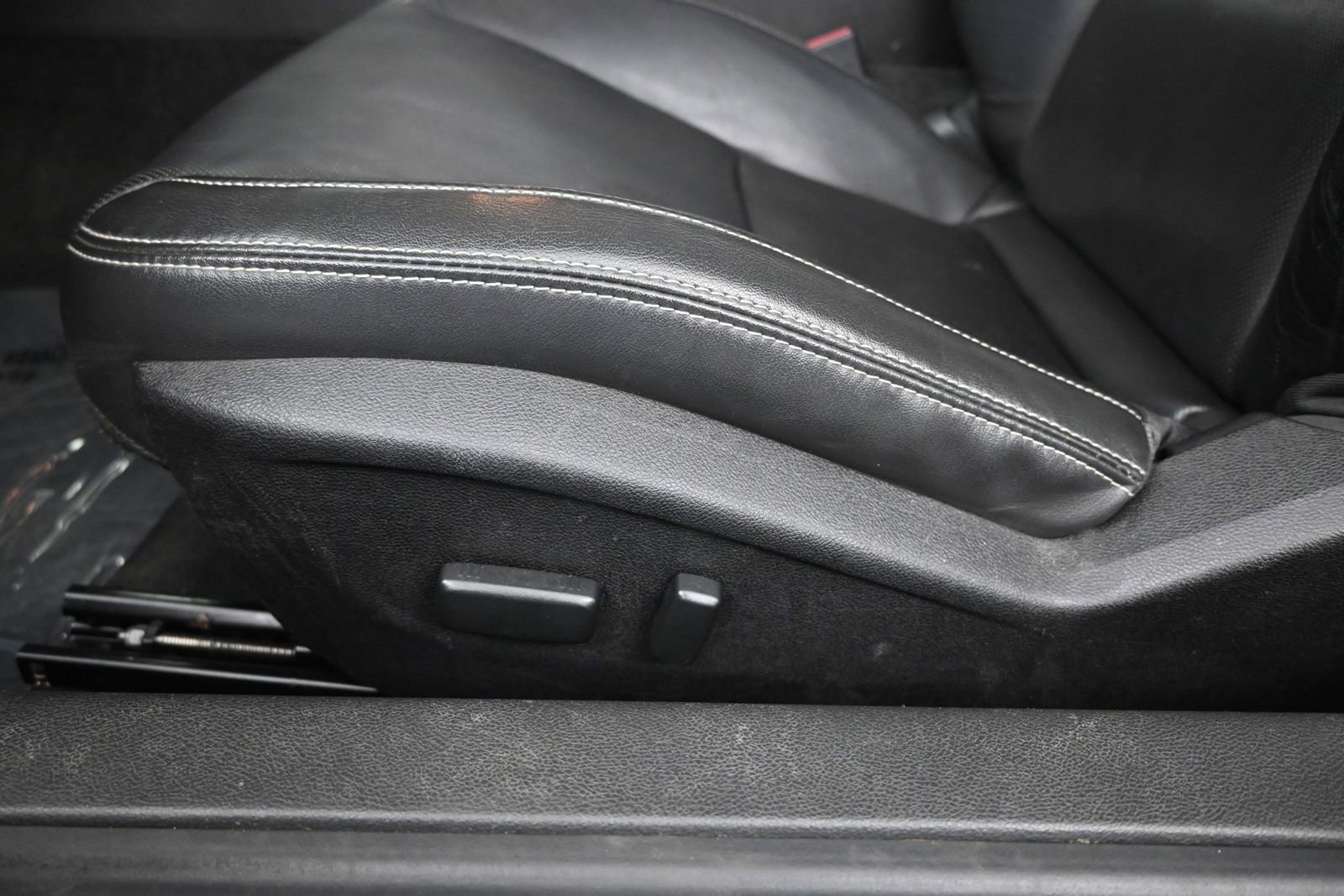 Used 2015 Chevrolet Camaro LT w/ RS Package RWD image 10