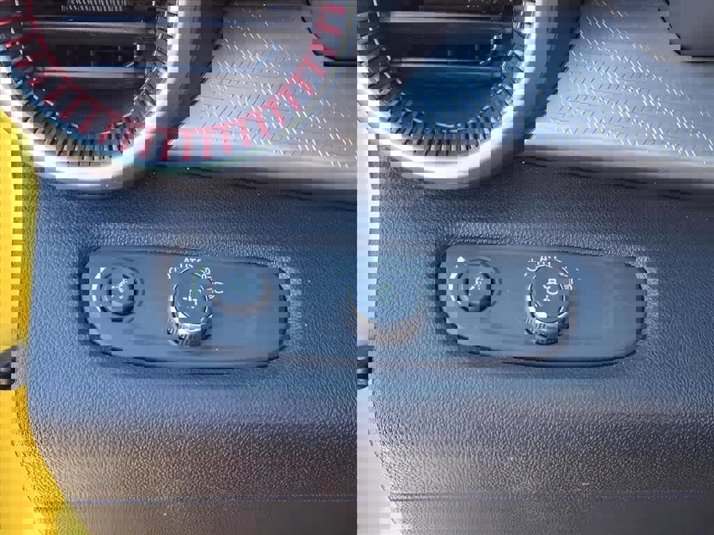 Used 2024 Chevrolet Trax RS image 14