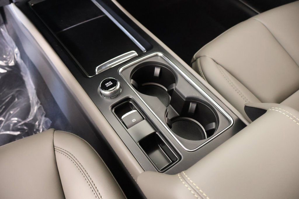 New 2026 Lincoln Corsair Premiere image 9