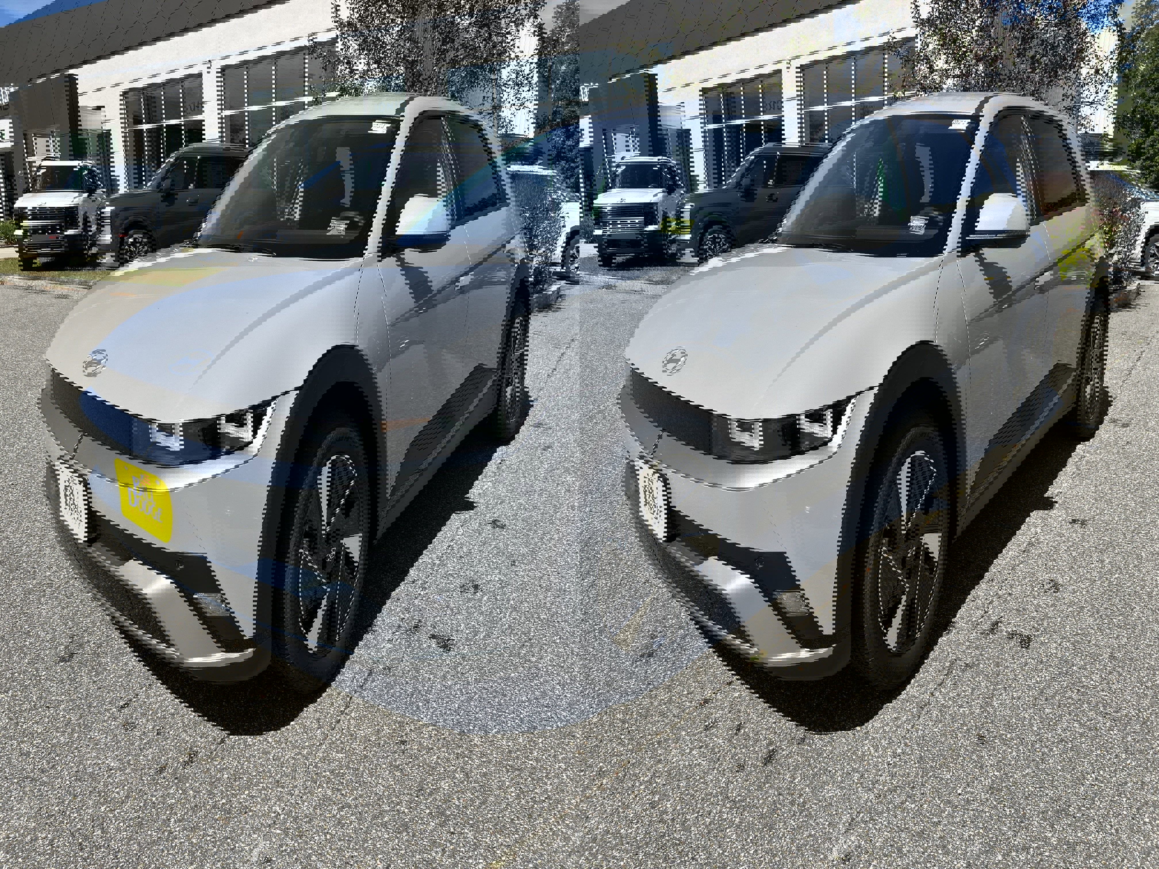 New 2025 Hyundai Ioniq 5 SE image 1