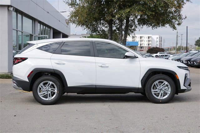 Used 2026 Hyundai Tucson SE image 4