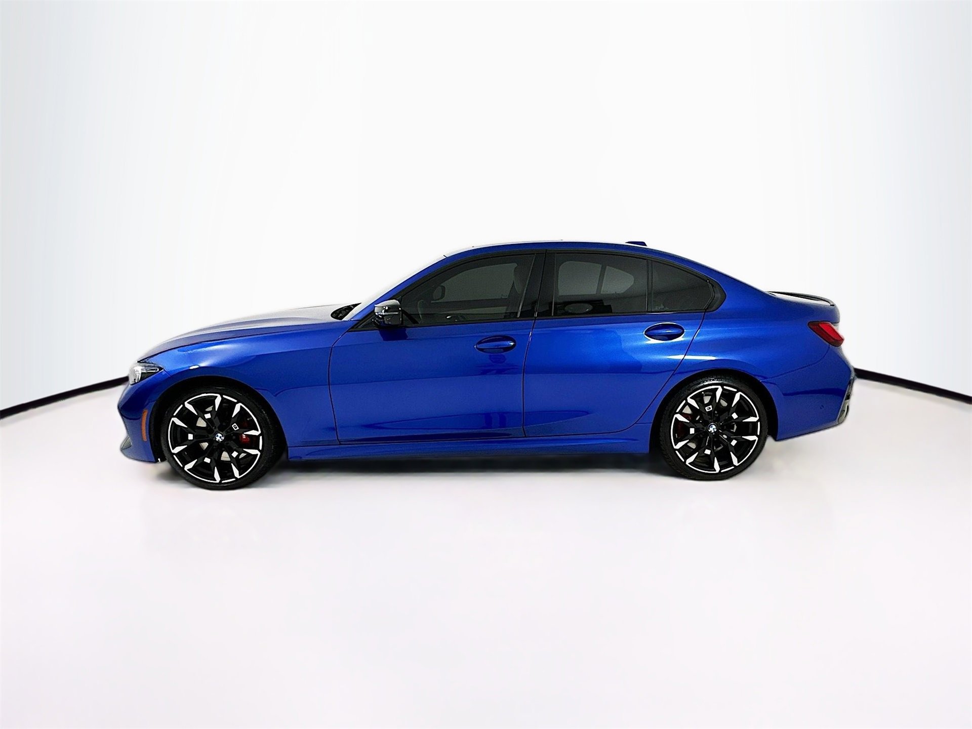 Used 2025 BMW M340i xDrive w/ Premium Package image 5
