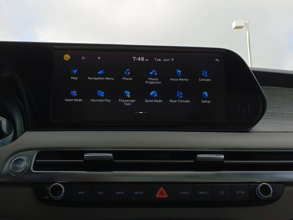 Used 2025 Hyundai Palisade Calligraphy FWD image 13