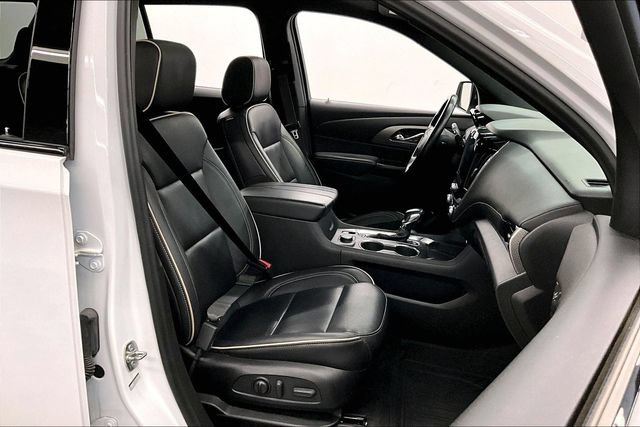 Used 2022 Chevrolet Traverse Premier w/ Redline Edition AWD/4WD image 8