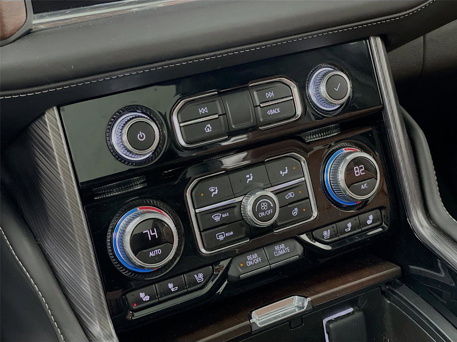 Used 2023 GMC Yukon XL Denali Ultimate image 20