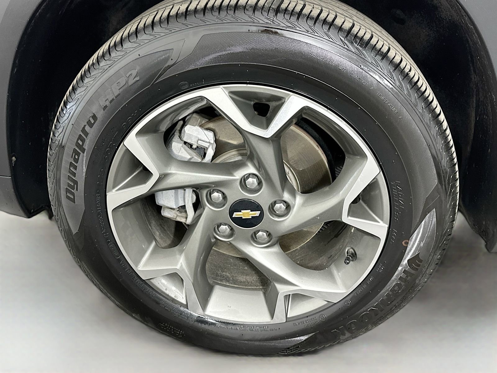 Used 2025 Chevrolet Trax LT FWD image 29