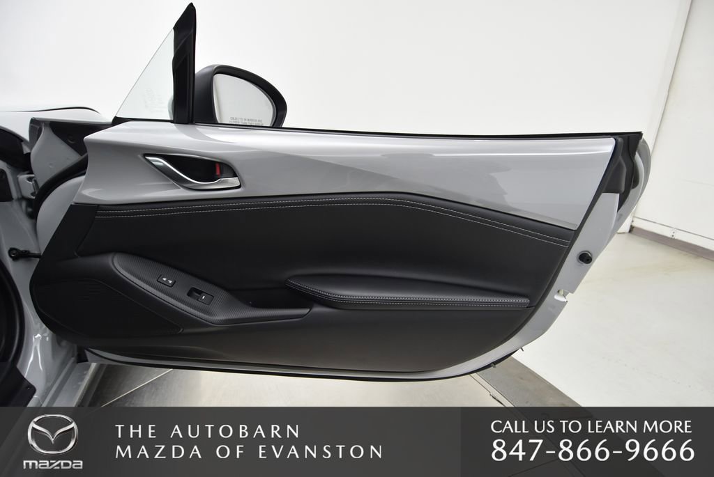New 2025 MAZDA MX-5 Miata RF Grand Touring image 38