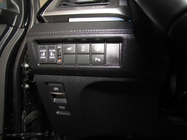 Used 2023 Honda Odyssey Touring image 9