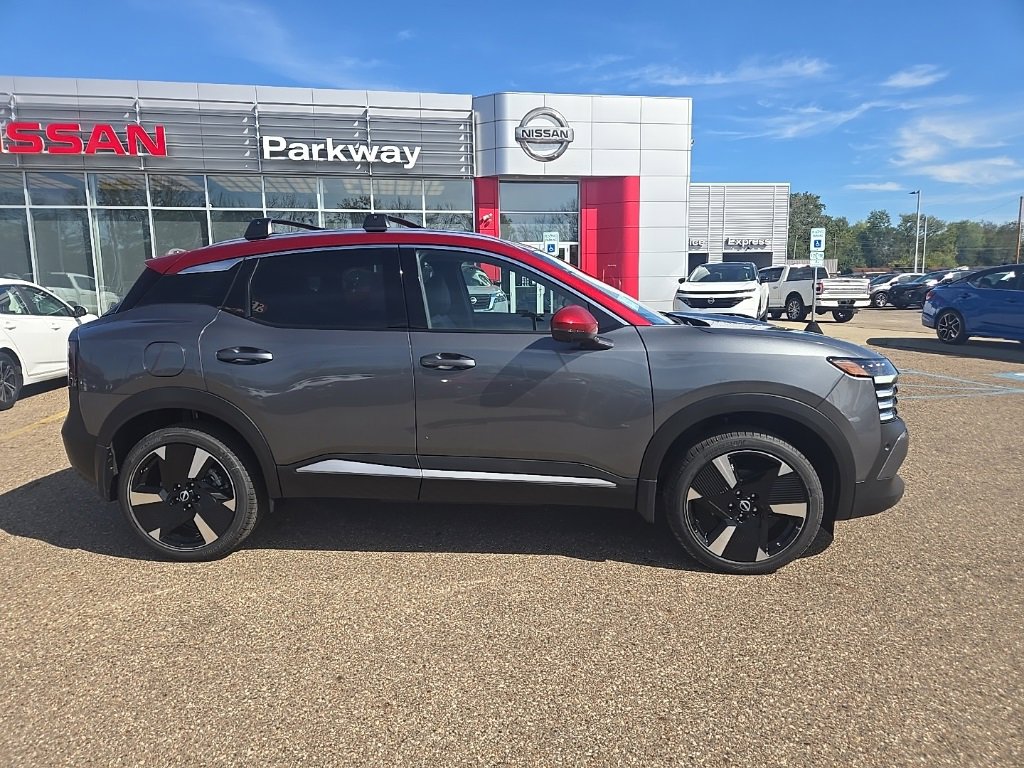 New 2026 Nissan Kicks SR w/ Cold Weather Package image 8