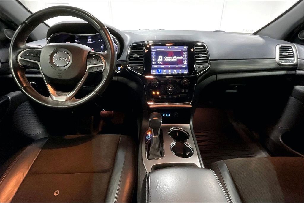 Used 2019 Jeep Grand Cherokee Altitude image 18