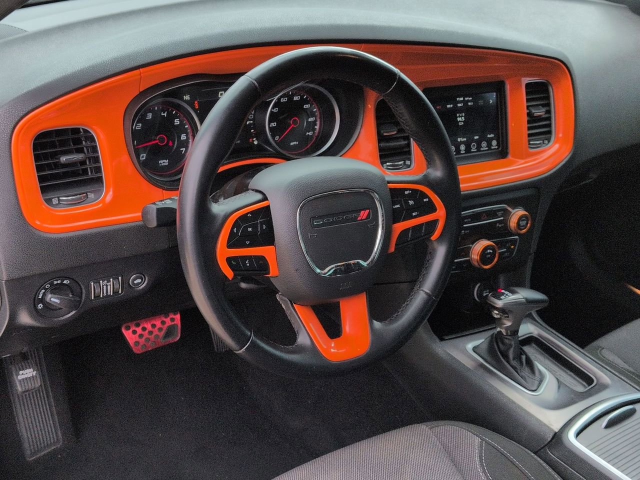 Used 2022 Dodge Charger SXT image 10