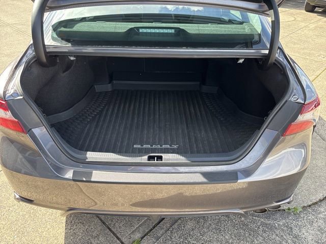 Used 2024 Toyota Camry SE image 33