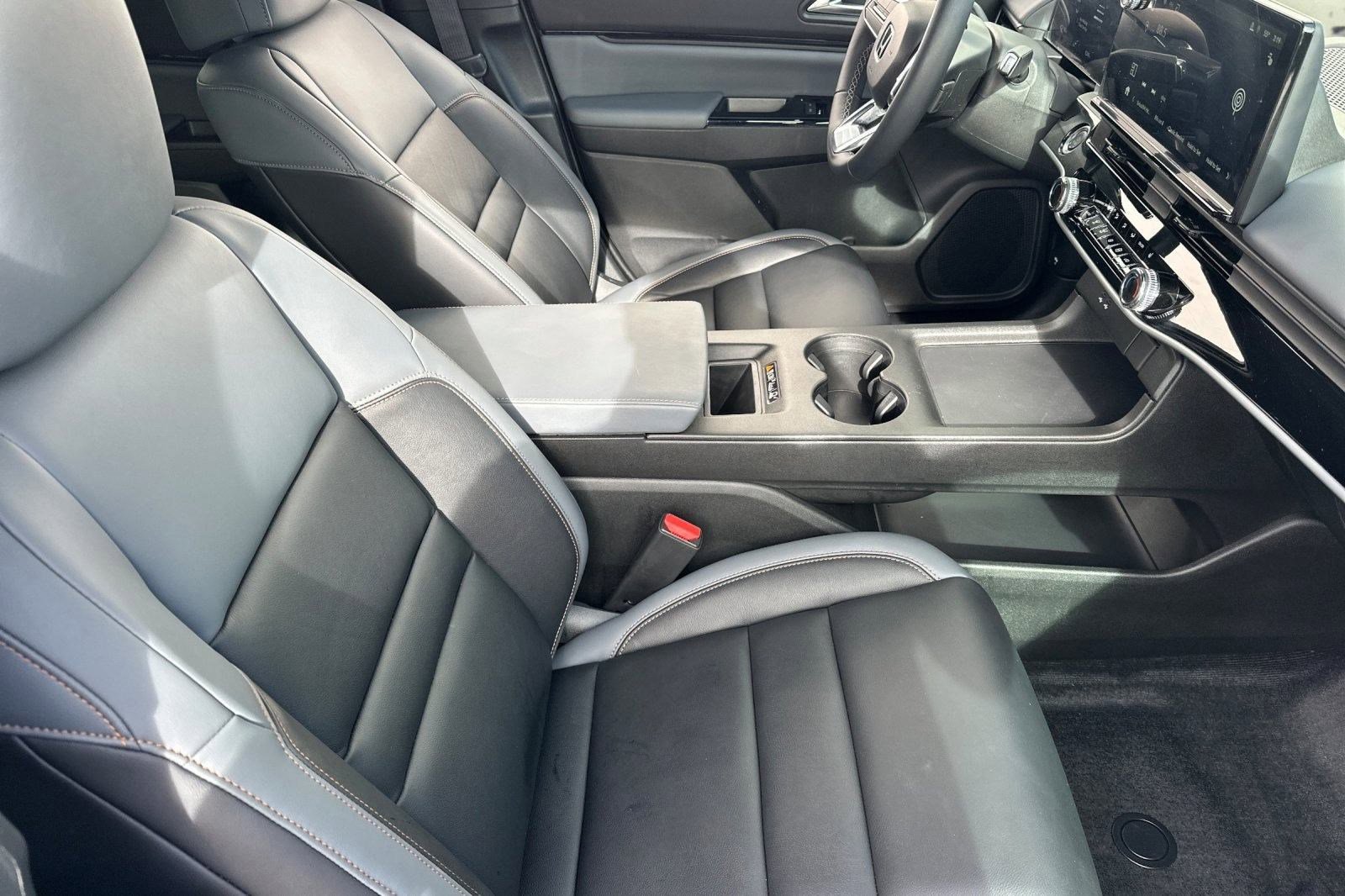 Certified 2025 Honda Prologue Touring image 31