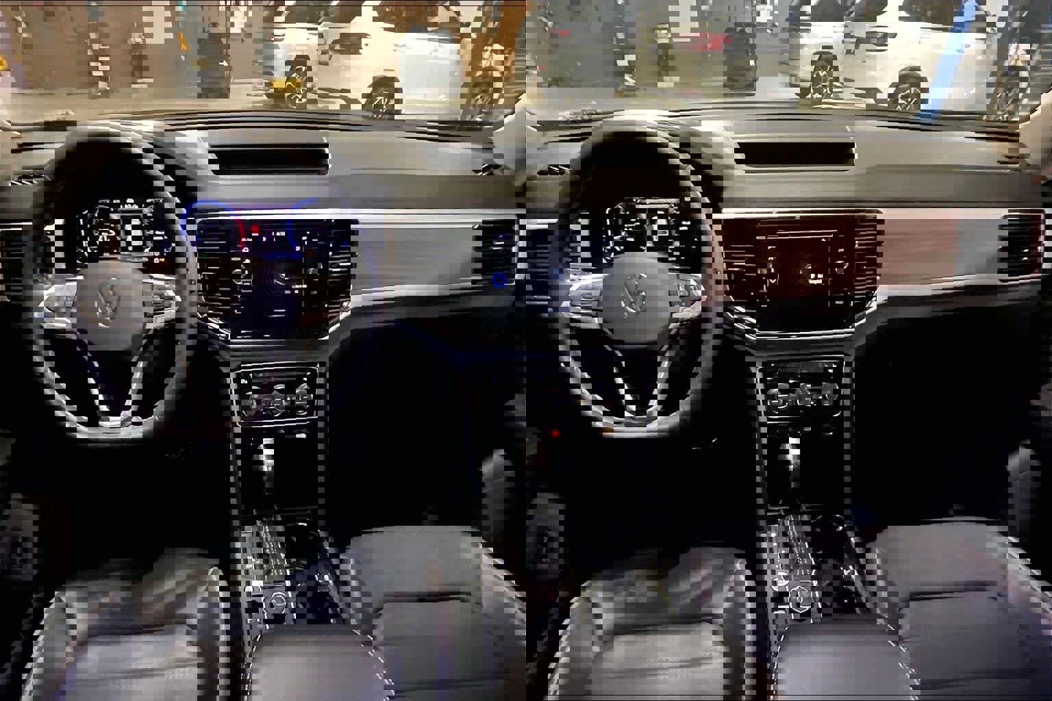 Used 2021 Volkswagen Atlas SEL Premium image 14