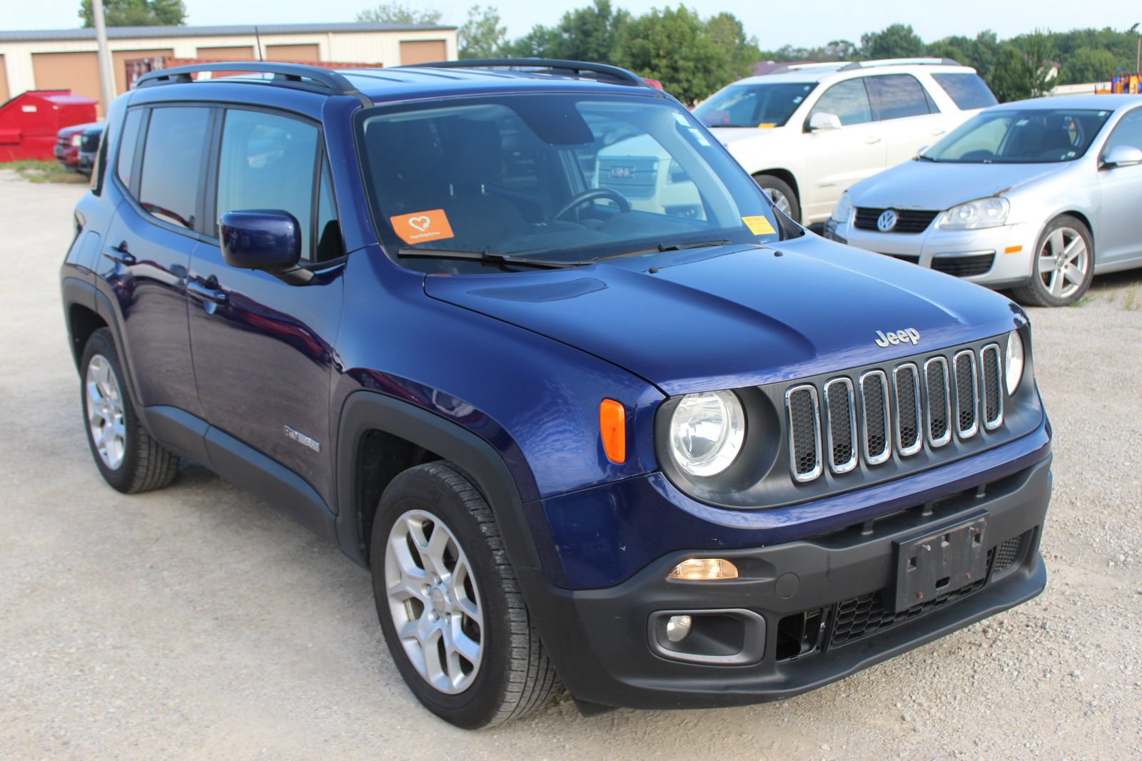 Used 2018 Jeep Renegade Latitude FWD image 8