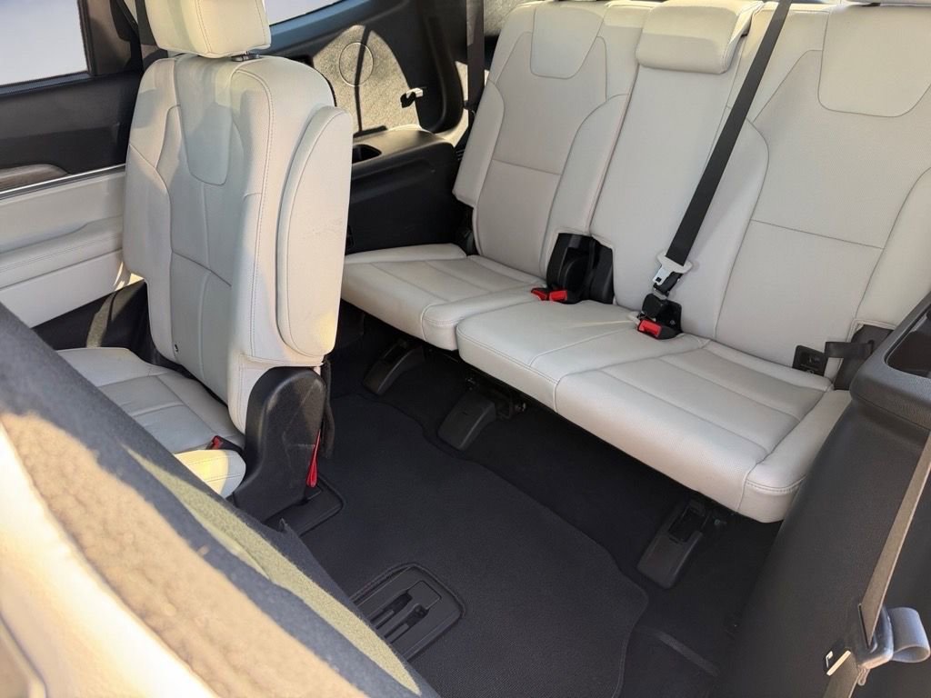 Used 2022 Kia Telluride EX w/ EX Premium Package image 13