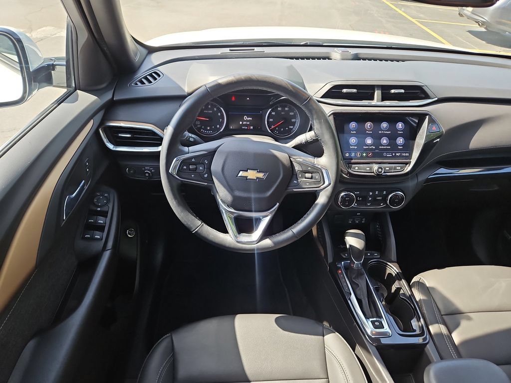 Used 2023 Chevrolet TrailBlazer ACTIV w/ Sun and Liftgate Package AWD/4WD image 14