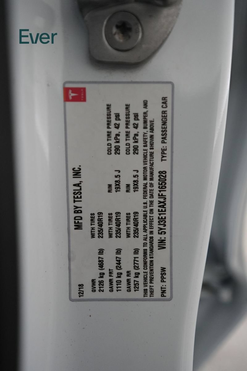 Used 2018 Tesla Model 3 Long Range RWD image 29