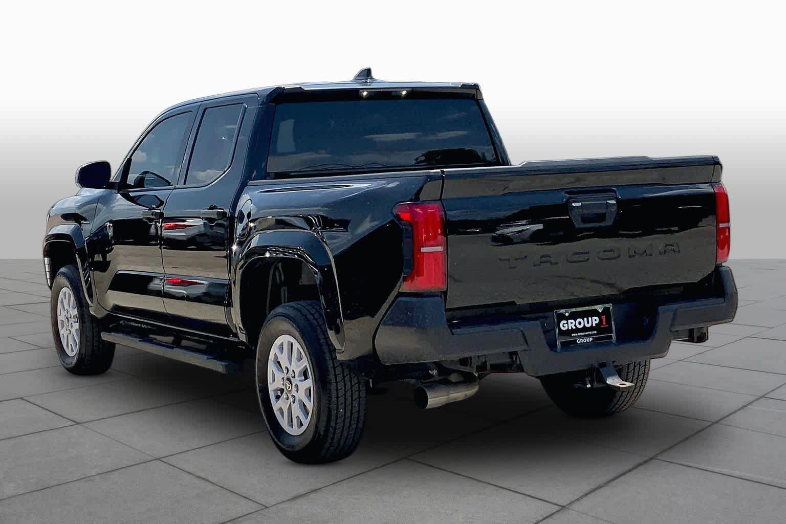 Used 2025 Toyota Tacoma SR RWD image 11