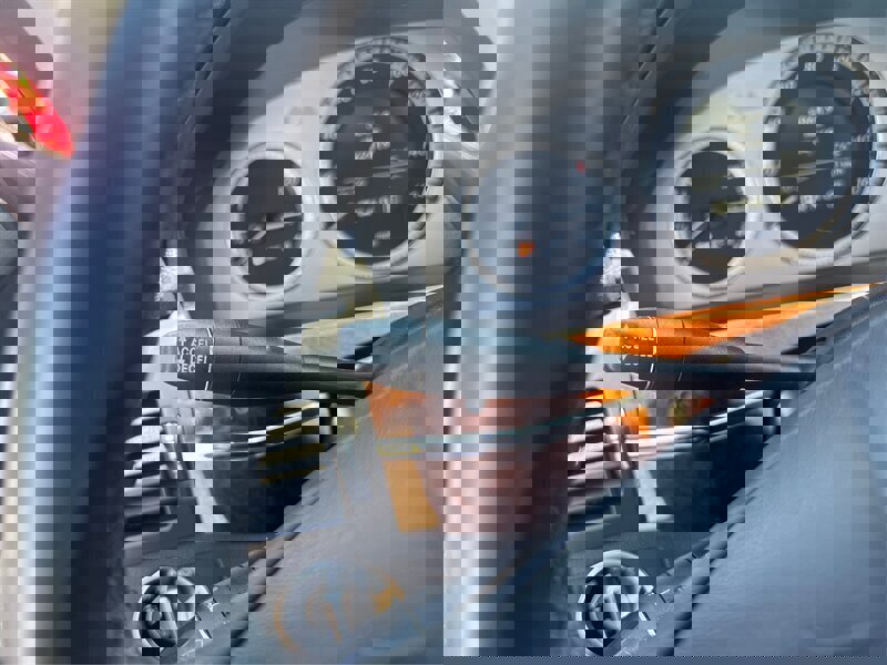 Used 2011 Mercedes-Benz GLK 350 4MATIC image 58