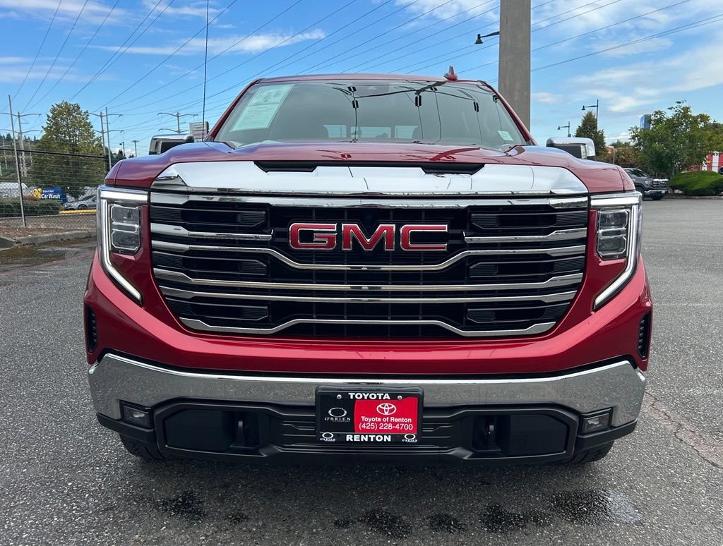 Used 2023 GMC Sierra 1500 SLT w/ SLT Premium Package AWD/4WD image 2