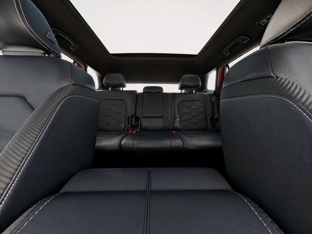 Certified 2024 Volkswagen Atlas Cross Sport SE AWD/4WD image 27