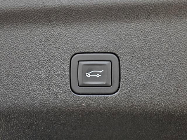 Used 2025 Chevrolet Tahoe Z71 image 33