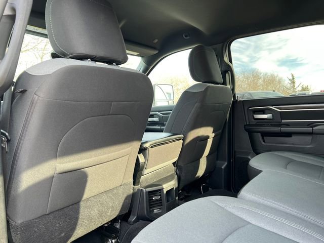 Used 2024 RAM 3500 Big Horn image 39