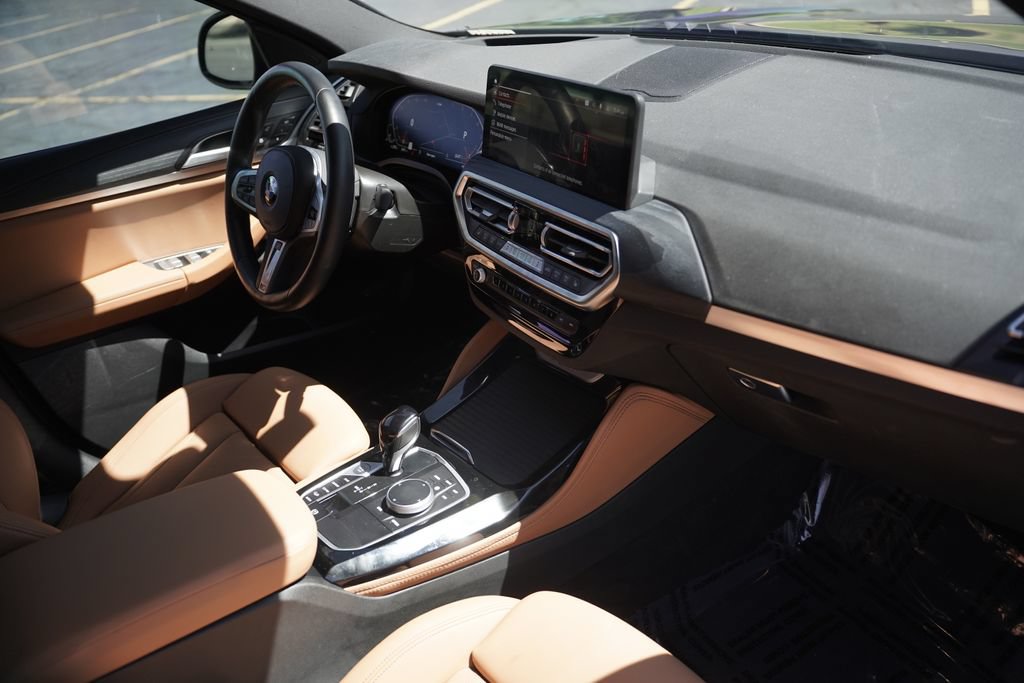 Used 2024 BMW X4 xDrive30i w/ Premium Package AWD/4WD image 15