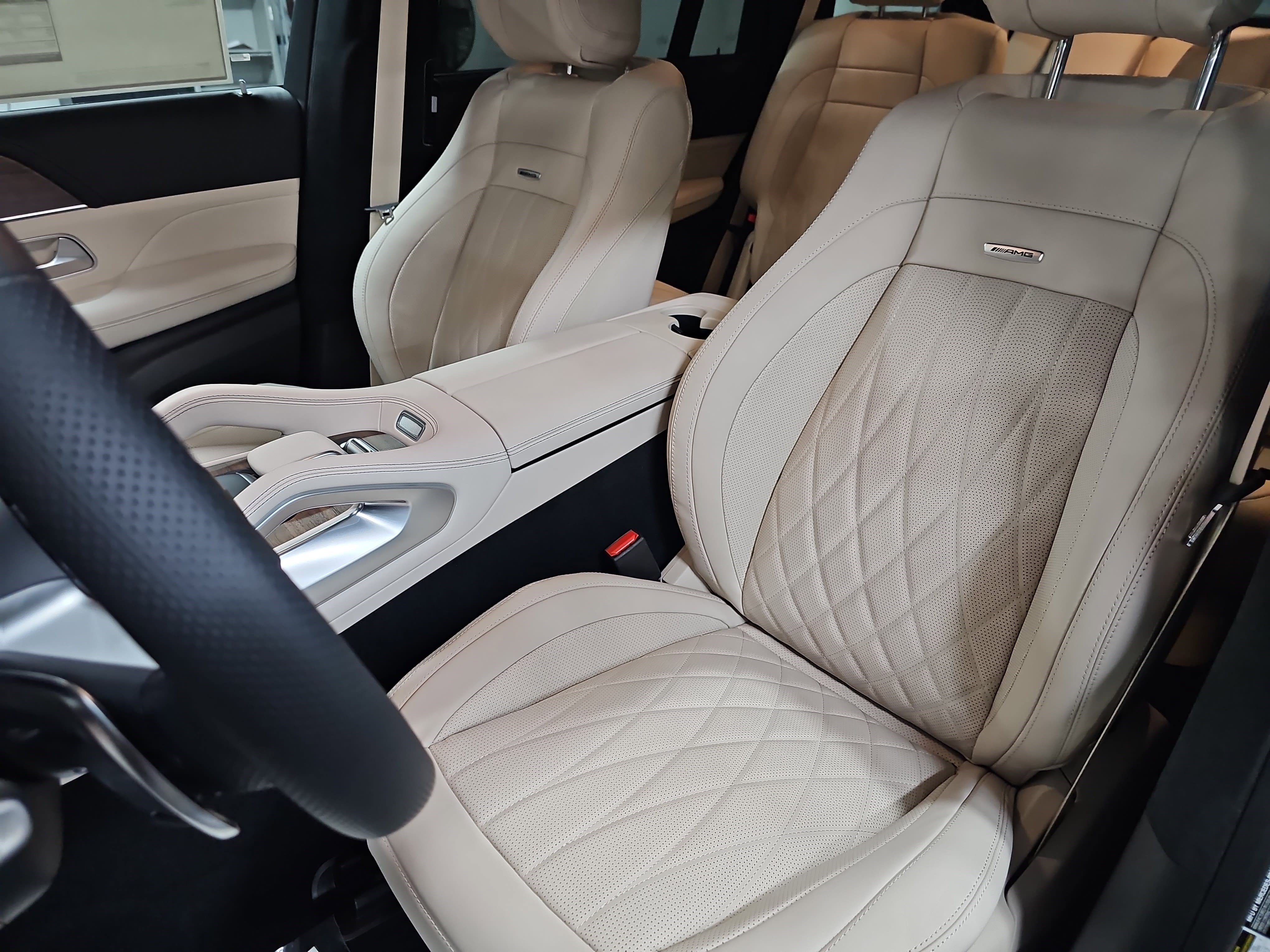 New 2026 Mercedes-Benz GLS 63 AMG 4MATIC image 17