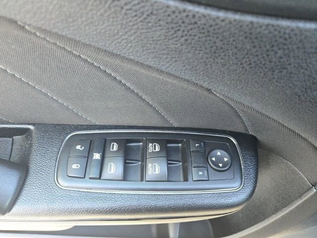 Used 2016 Dodge Charger SXT w/ Blacktop Package image 13