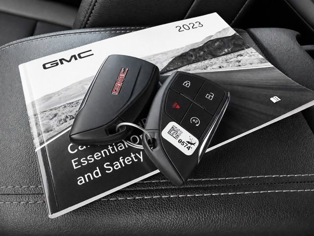 Used 2023 GMC Canyon Elevation w/ Elevation Premium Package AWD/4WD image 23