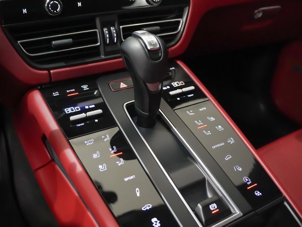 Used 2022 Porsche Macan GTS image 33