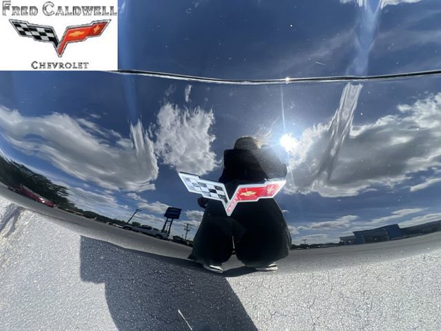 Used 2005 Chevrolet Corvette Convertible w/ Preferred Equipment Group RWD image 32