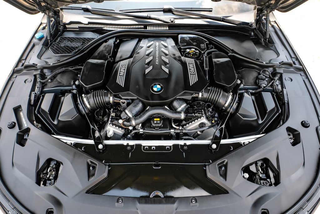 Used 2019 BMW M850i xDrive Coupe w/ Driving Assistance Package AWD/4WD image 37