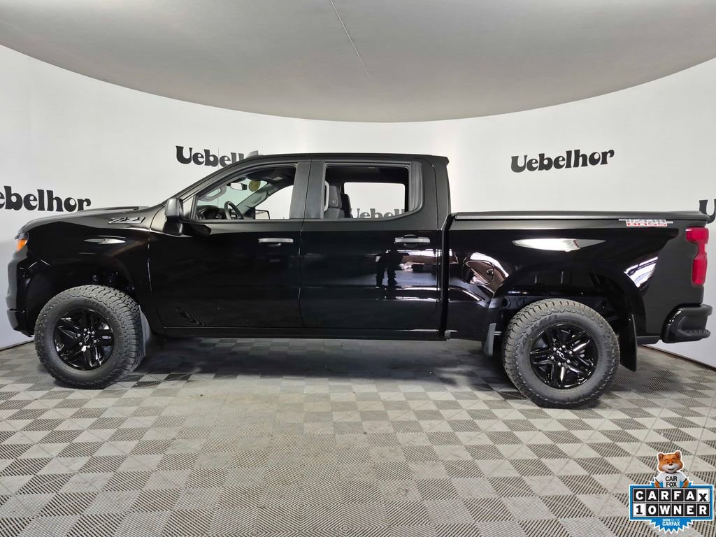 Certified 2025 Chevrolet Silverado 1500 Custom Trail Boss w/ LPO, Dark Essentials Package AWD/4WD image 4