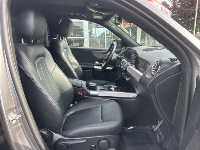 Used 2022 Mercedes-Benz EQB 350 4MATIC image 25