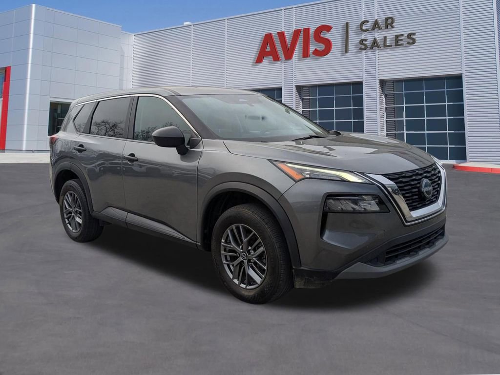 Used 2023 Nissan Rogue S image 3