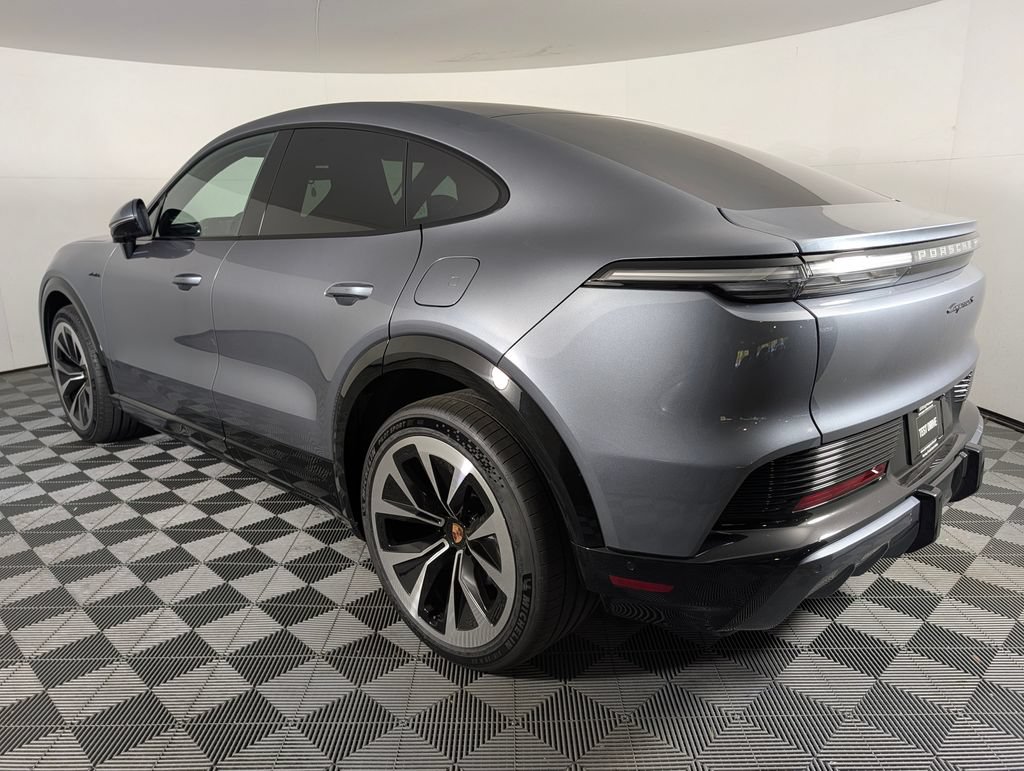 New 2026 Porsche Cayenne S AWD/4WD image 3