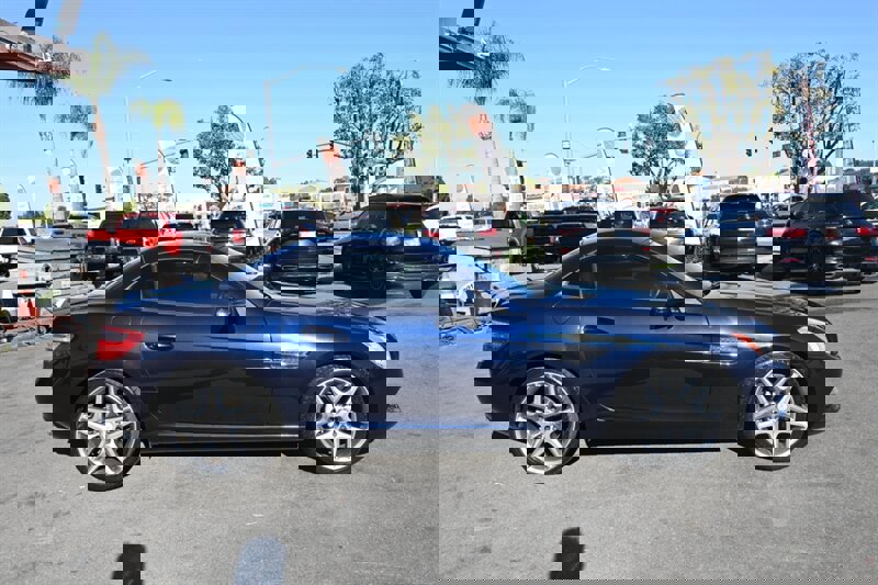 Used 2015 Mercedes-Benz SLK 250 image 13