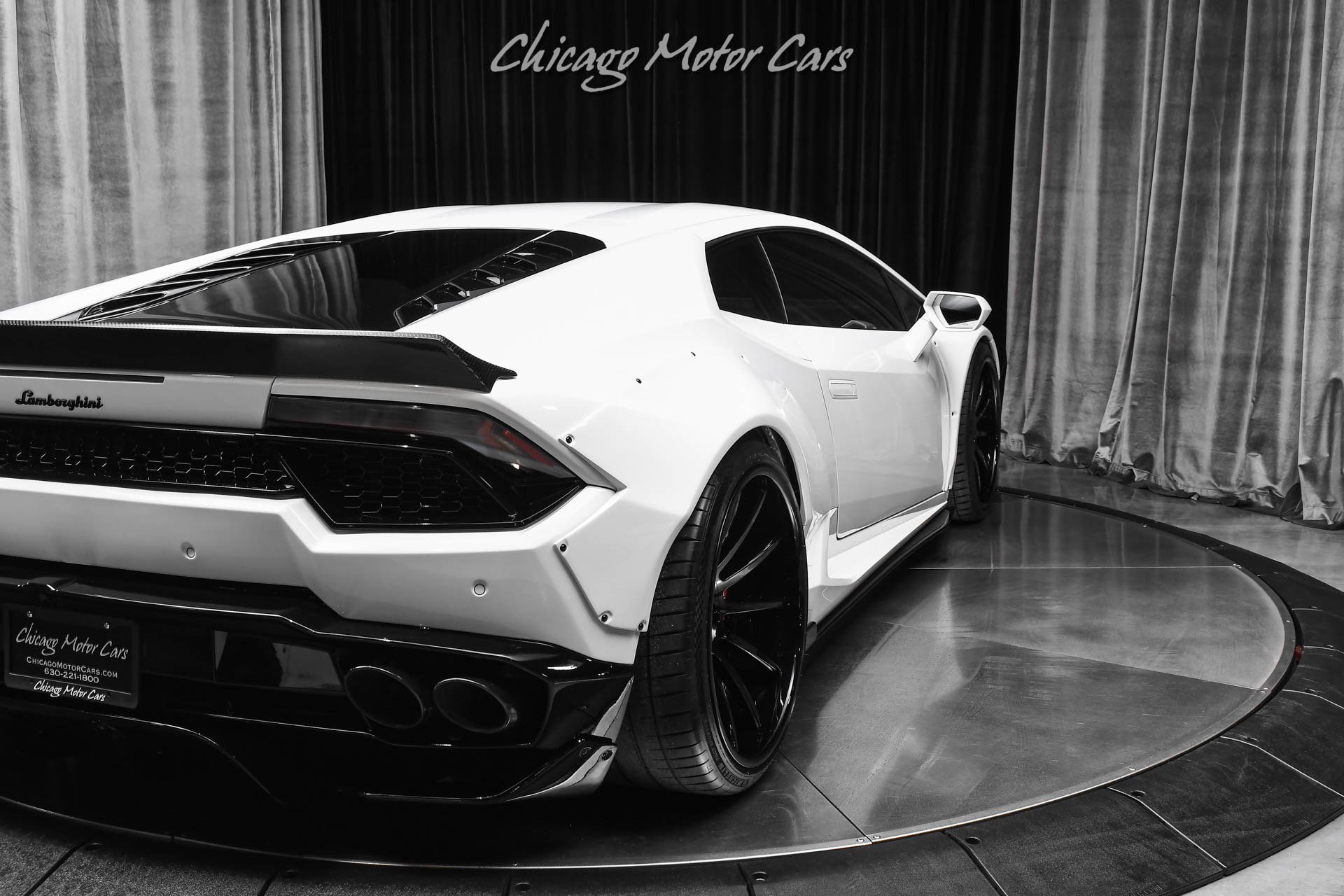 Used 2016 Lamborghini Huracan LP 580-2 RWD image 36