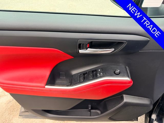 Used 2022 Toyota Highlander XSE image 16
