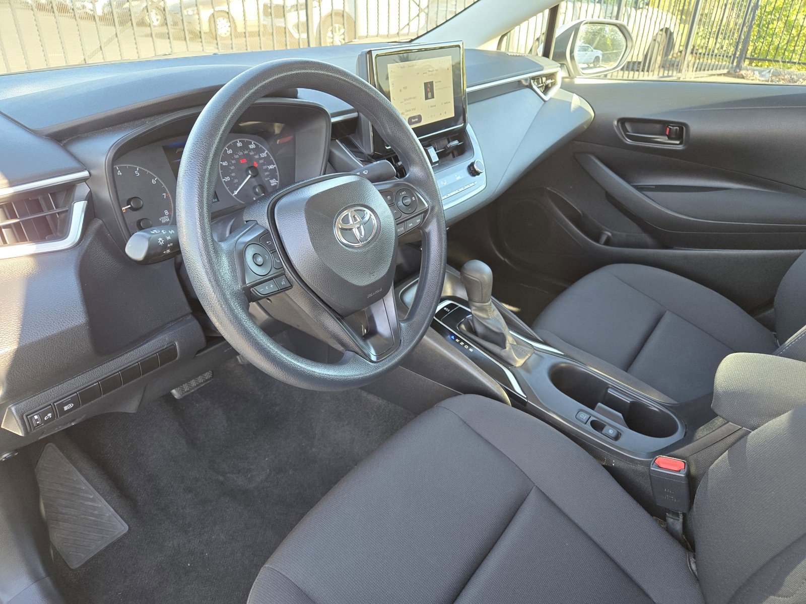 Used 2024 Toyota Corolla LE image 11